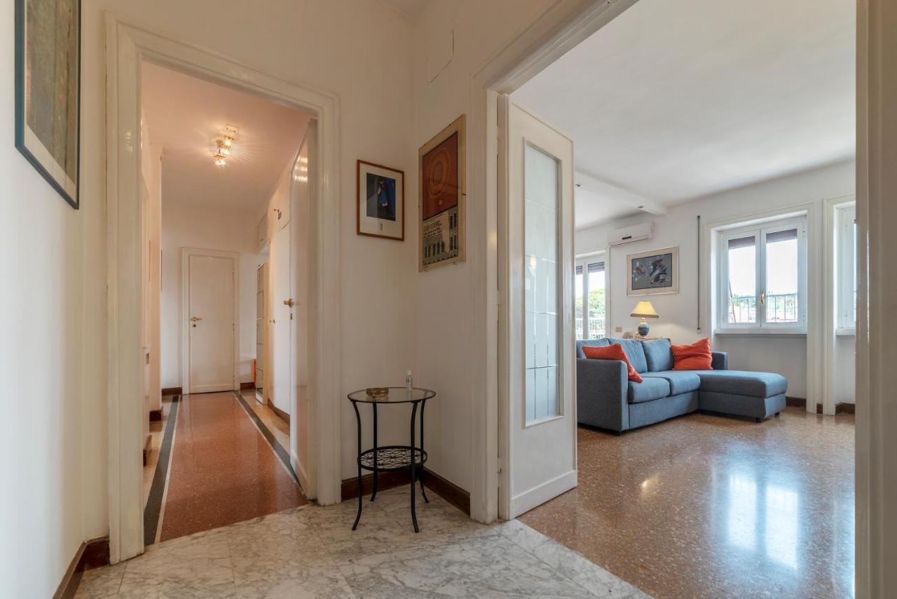 Roomy And Bright Apartment With Terrace Roma Esterno foto