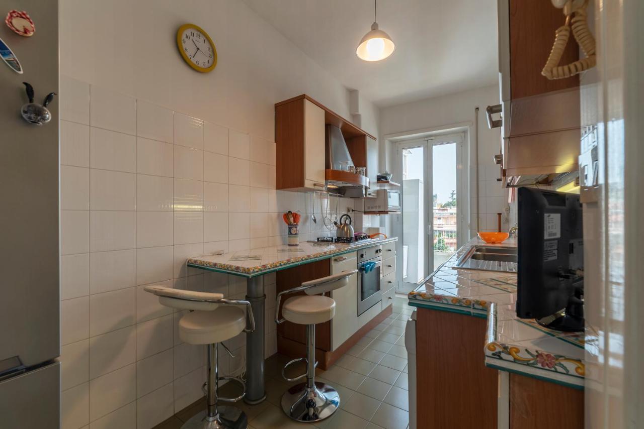 Roomy And Bright Apartment With Terrace Roma Esterno foto