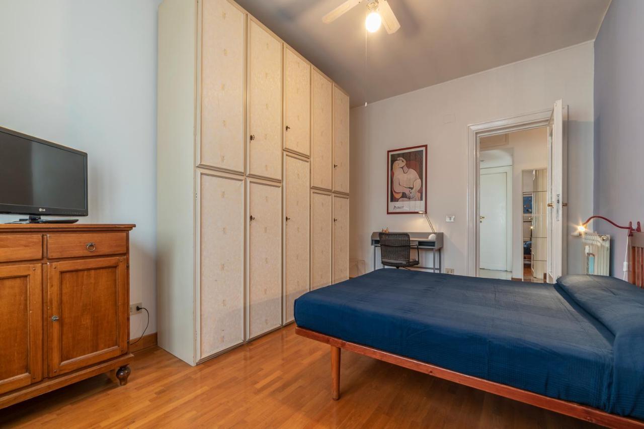 Roomy And Bright Apartment With Terrace Roma Esterno foto