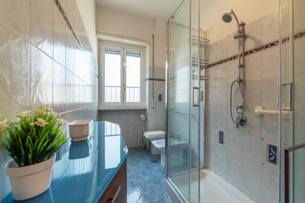 Roomy And Bright Apartment With Terrace Roma Esterno foto