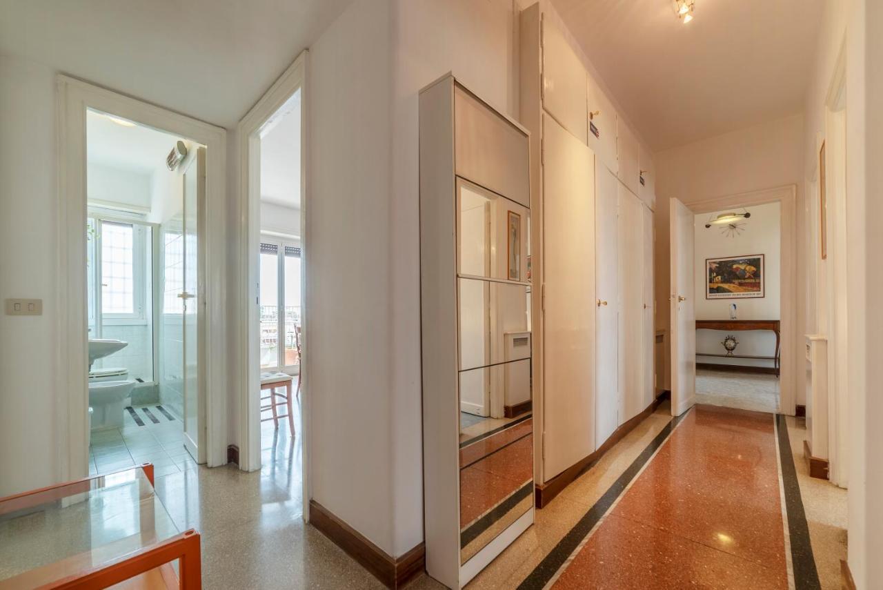 Roomy And Bright Apartment With Terrace Roma Esterno foto